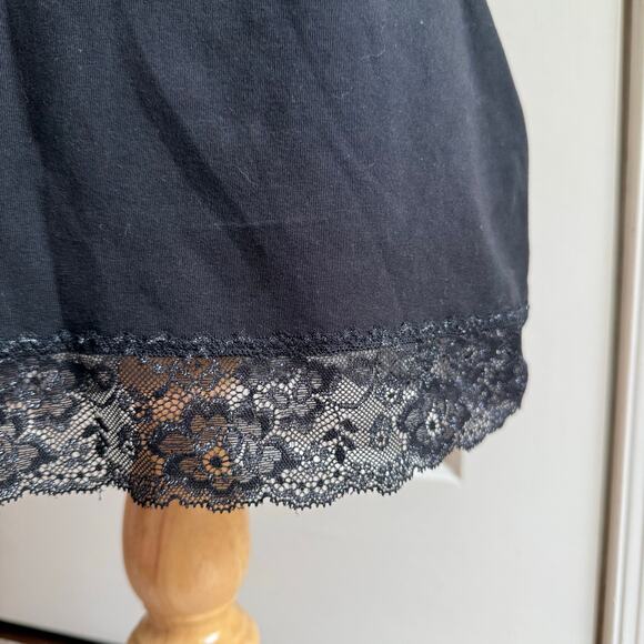 Express Y2K Black Lace Trim Tank Top Camisole Sz M Stretch Whimsigoth Bella Swan - Picture 4 of 8